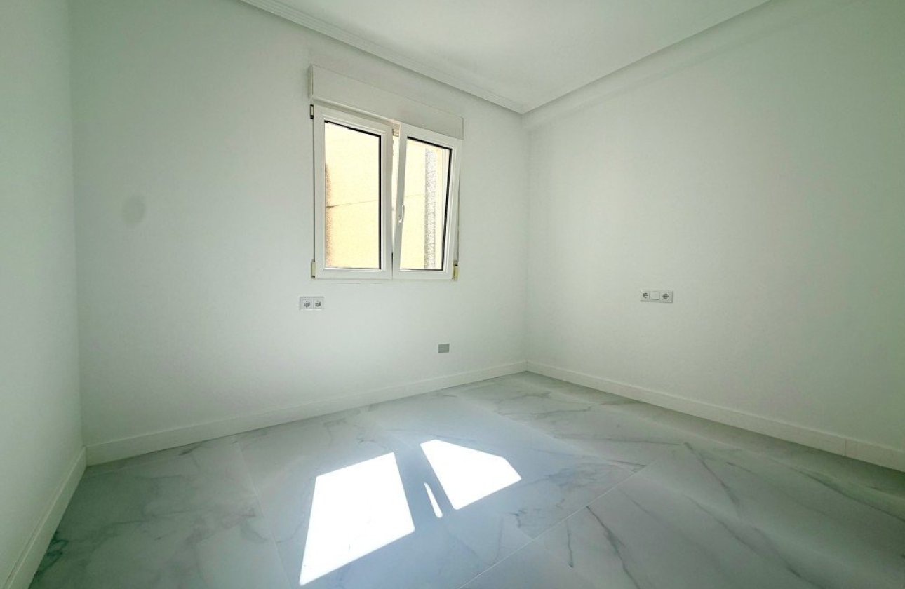 Herverkoop - Penthouse -
Orihuela Costa - Costa Blanca
