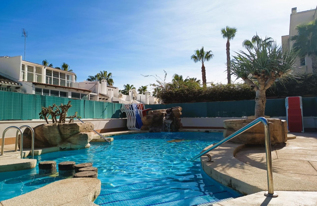 Herverkoop - Penthouse -
Orihuela Costa - Costa Blanca