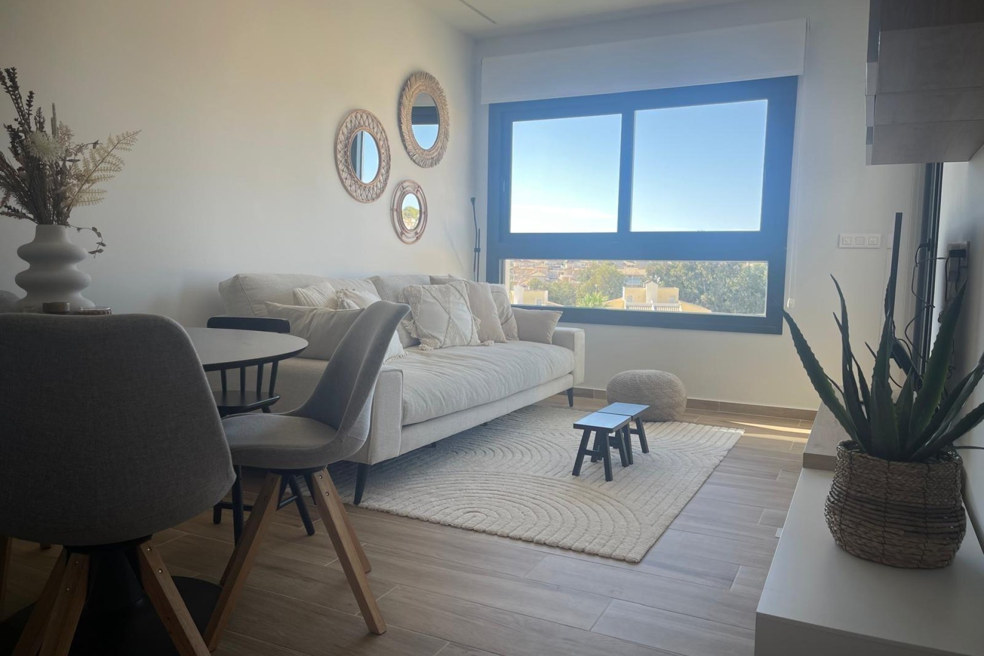 Herverkoop - Penthouse -
Orihuela Costa - Las Filipinas