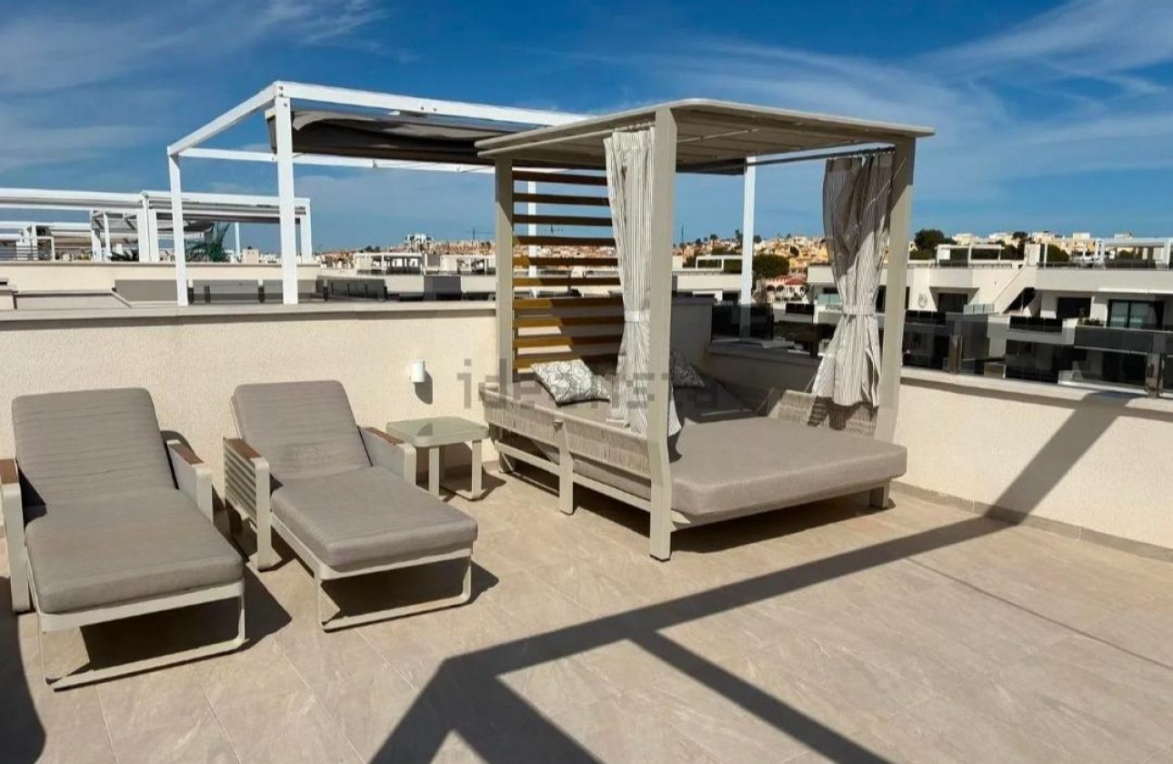 Herverkoop - Penthouse -
Orihuela Costa - Los Almendros-la Florida