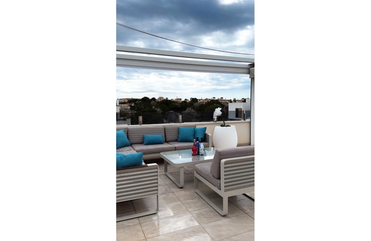 Herverkoop - Penthouse -
Orihuela Costa - Los Almendros-la Florida