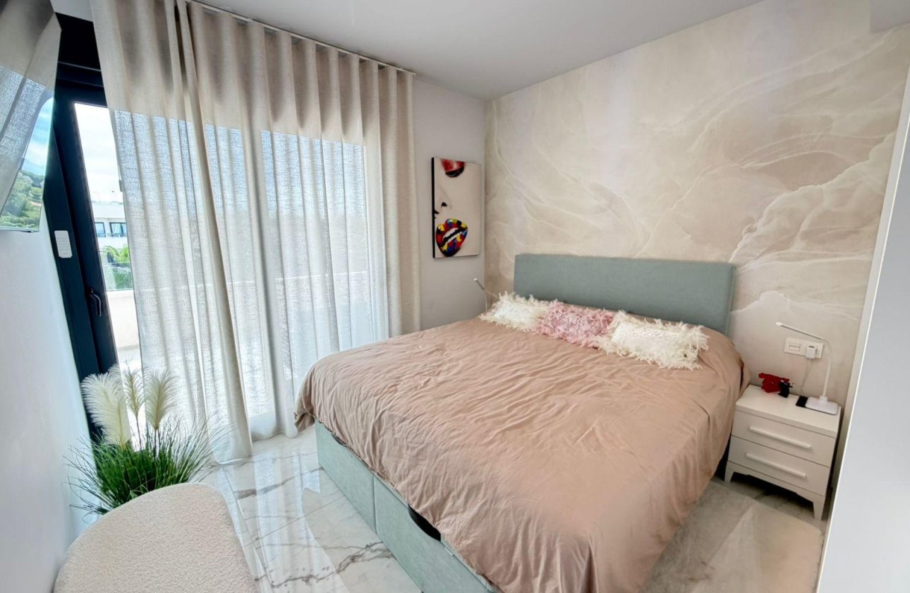 Herverkoop - Penthouse -
Orihuela Costa - Los Almendros-la Florida