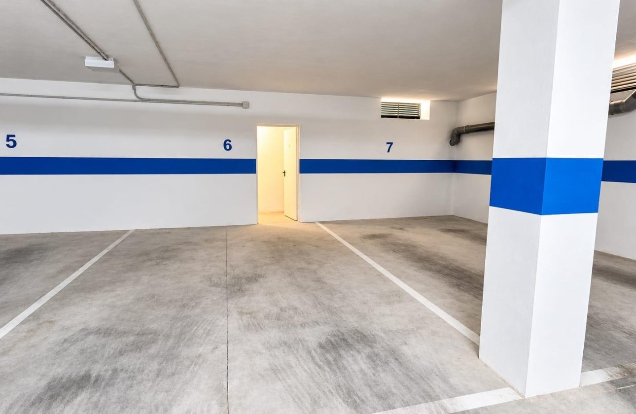 Herverkoop - Penthouse -
Orihuela Costa - PAU 8