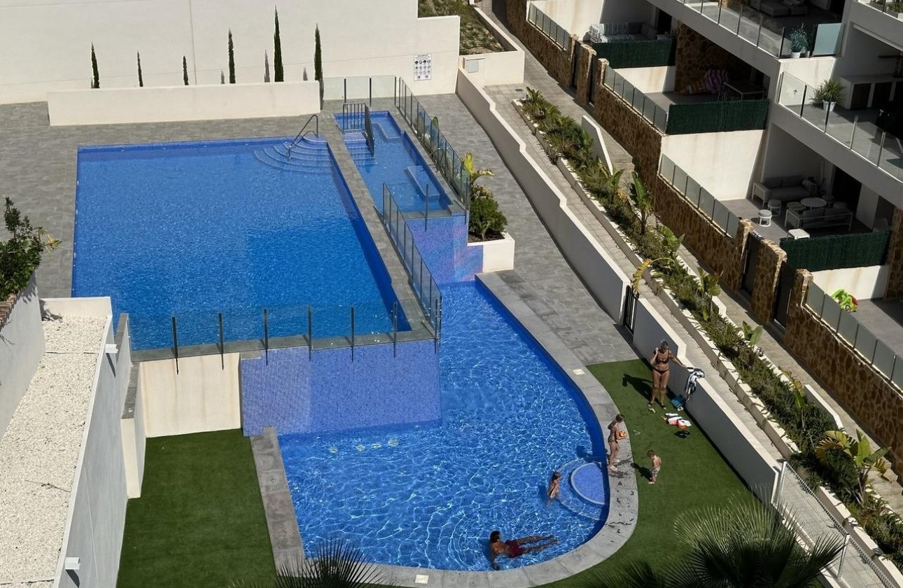 Herverkoop - Penthouse -
Orihuela Costa - Villamartín-las Filipinas