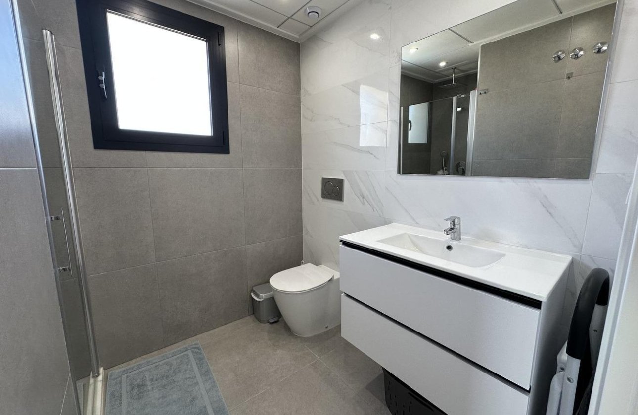 Herverkoop - Penthouse -
Orihuela Costa - Villamartín-las Filipinas