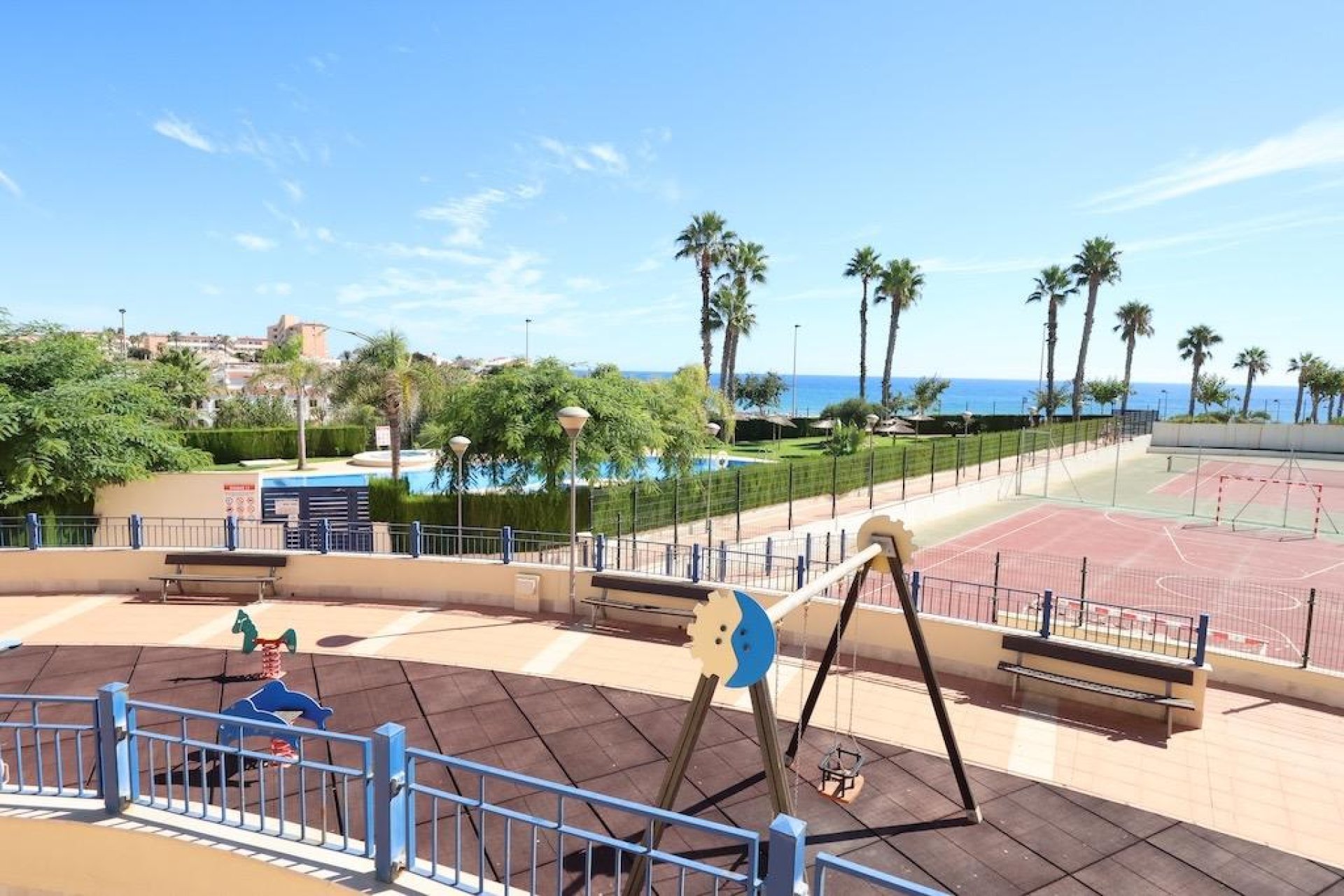 Herverkoop - Penthouse -
Pilar de la Horadada - Costa Blanca