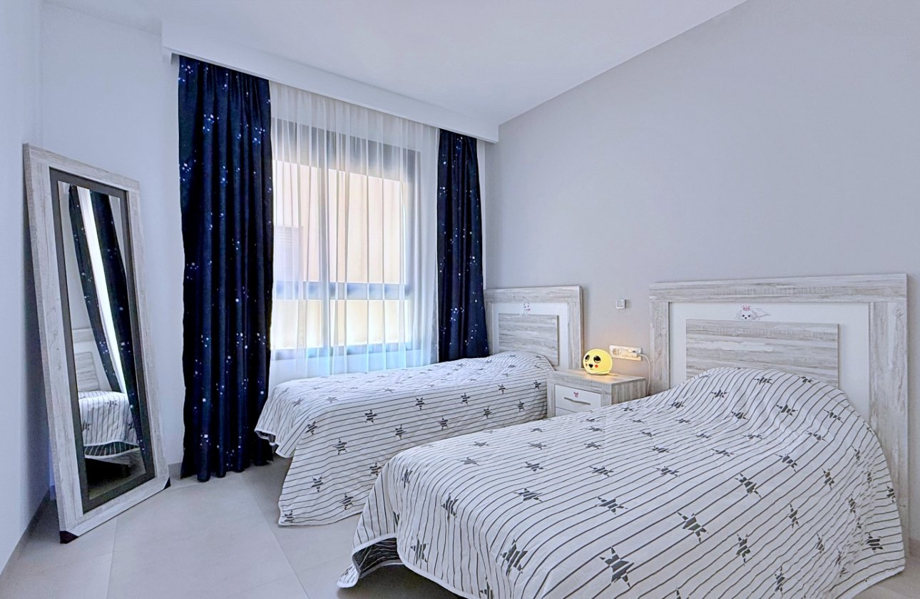 Herverkoop - Penthouse -
Pilar de la Horadada - Costa Blanca