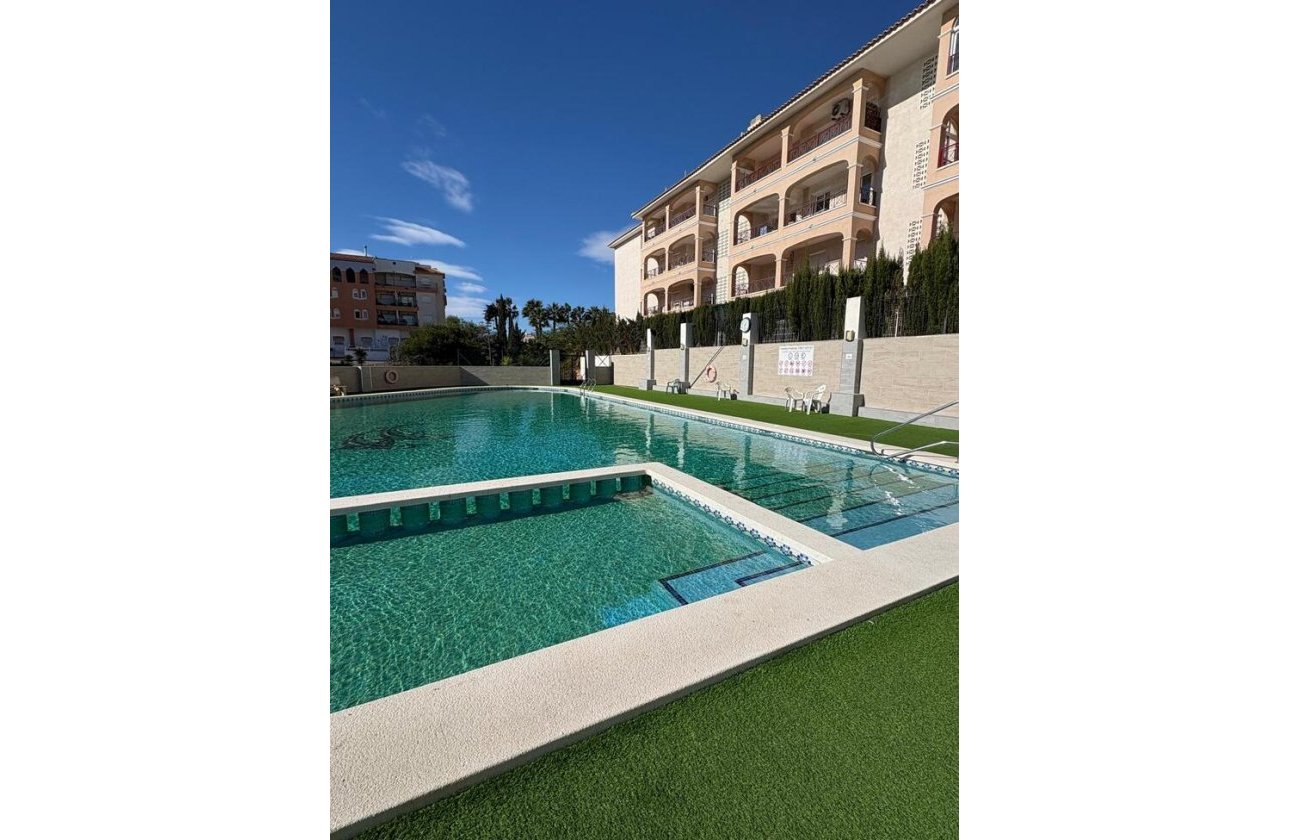 Herverkoop - Penthouse -
Playa Flamenca - Costa Blanca