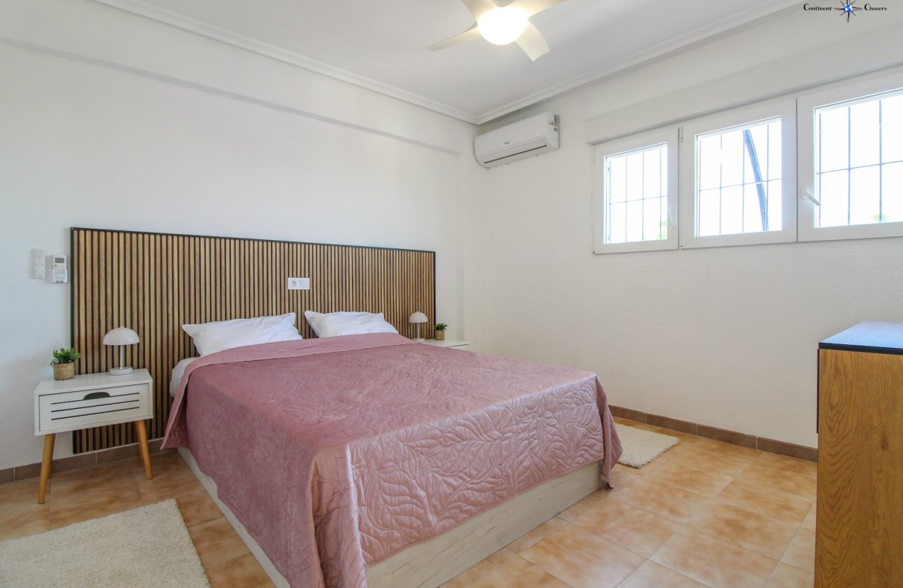 Herverkoop - Penthouse -
Punta Prima - Costa Blanca