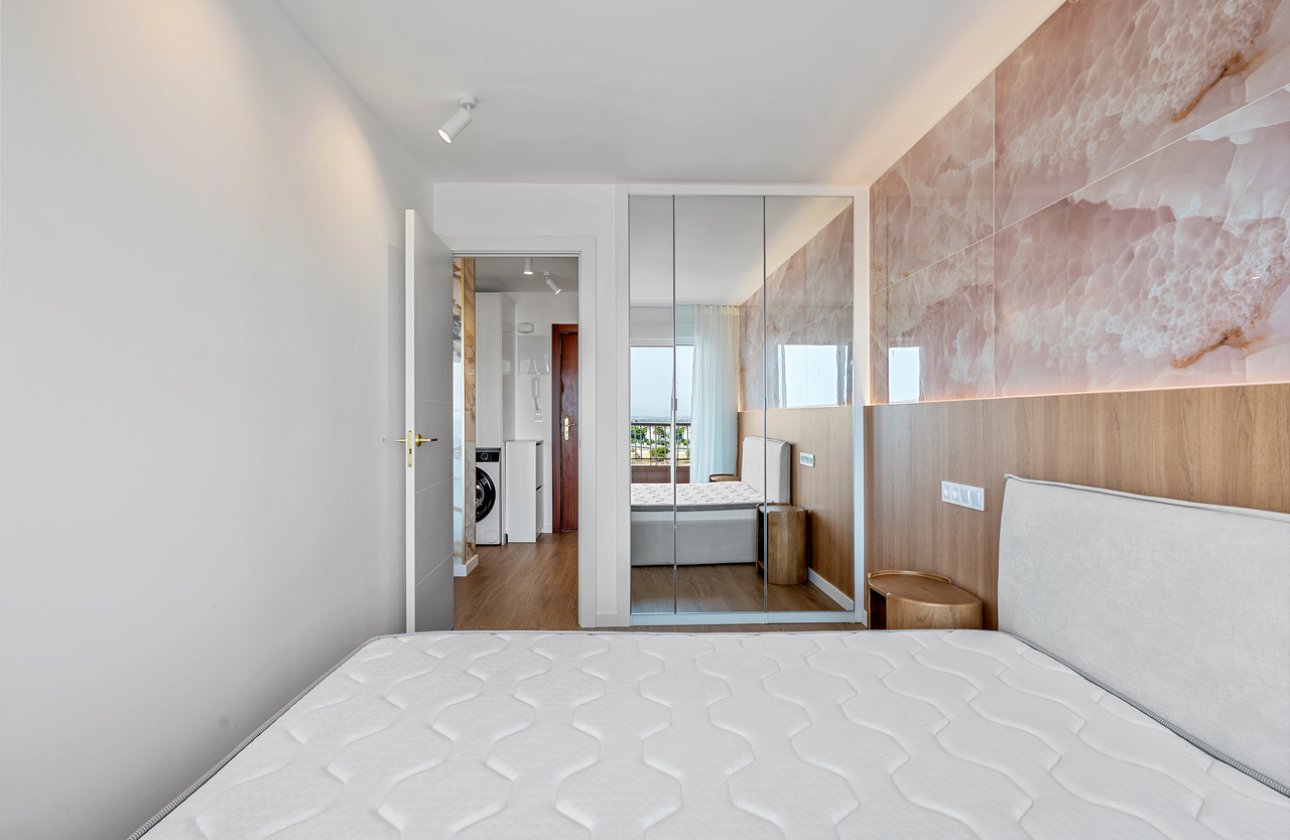 Herverkoop - Penthouse -
Punta Prima - Costa Blanca