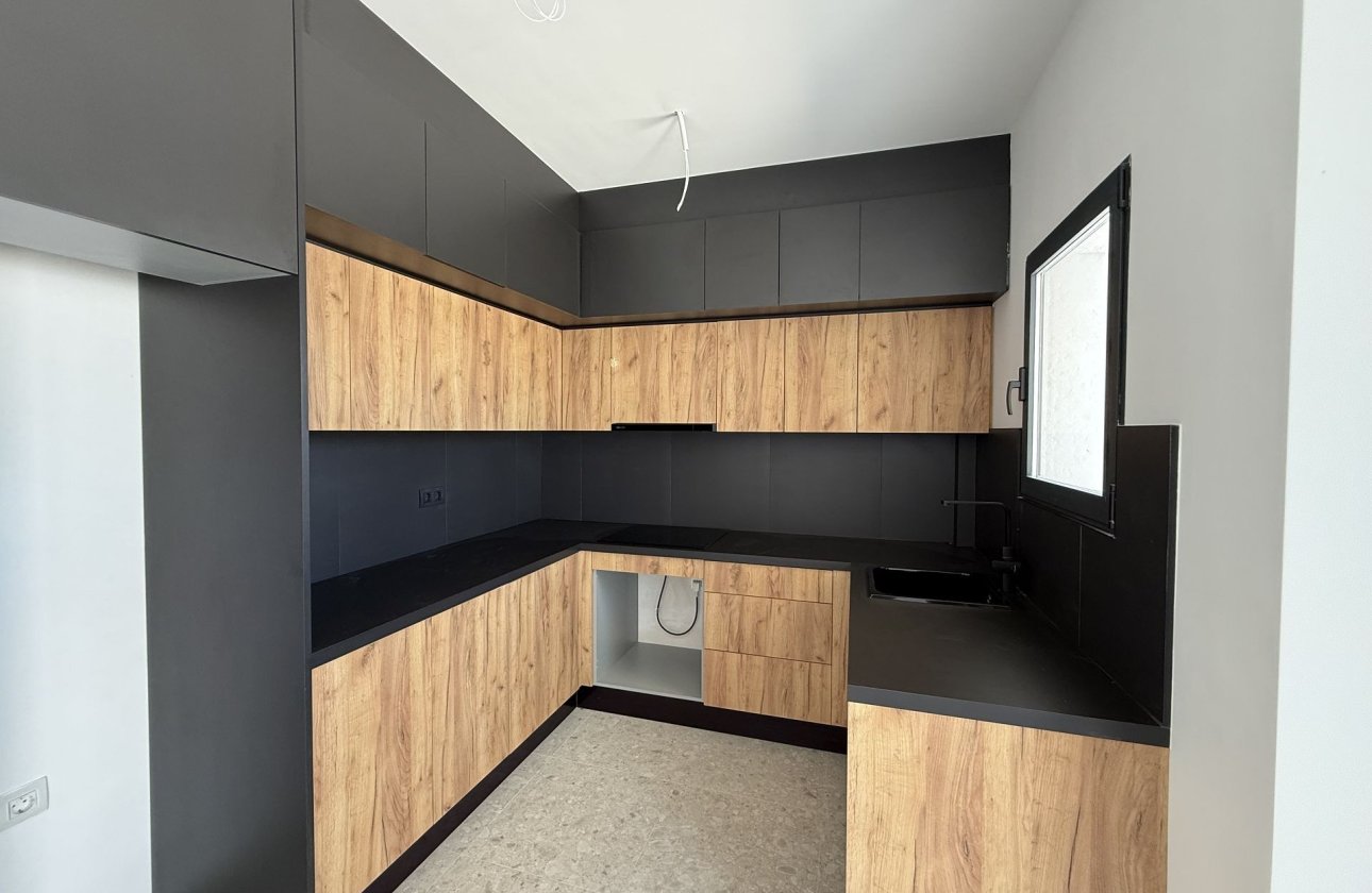 Herverkoop - Penthouse -
San Miguel de Salinas - Inland