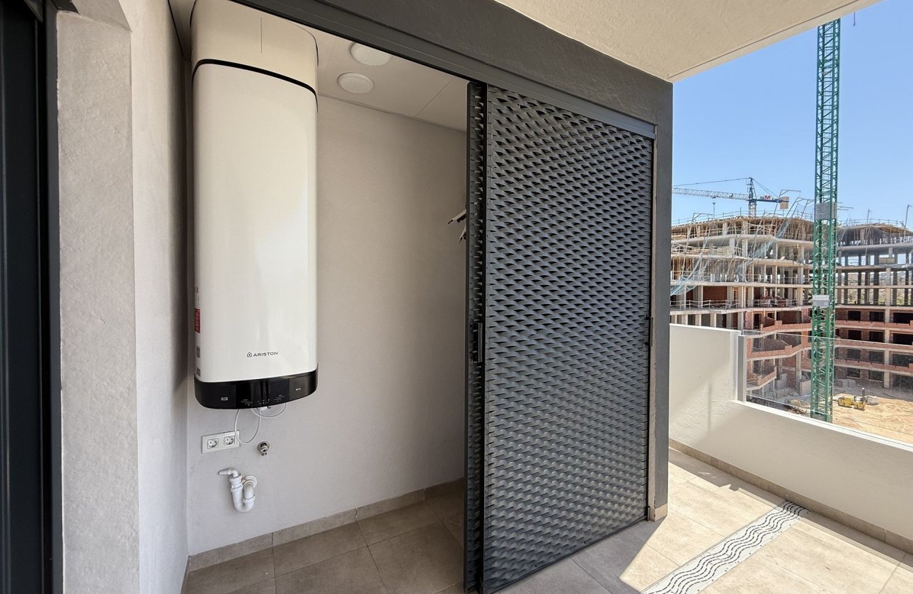 Herverkoop - Penthouse -
San Miguel de Salinas - Inland