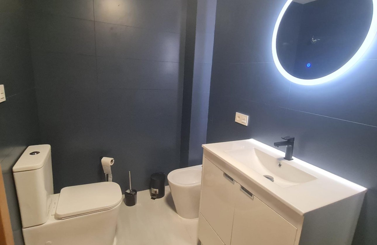 Herverkoop - Penthouse -
Torrevieja - Acequion