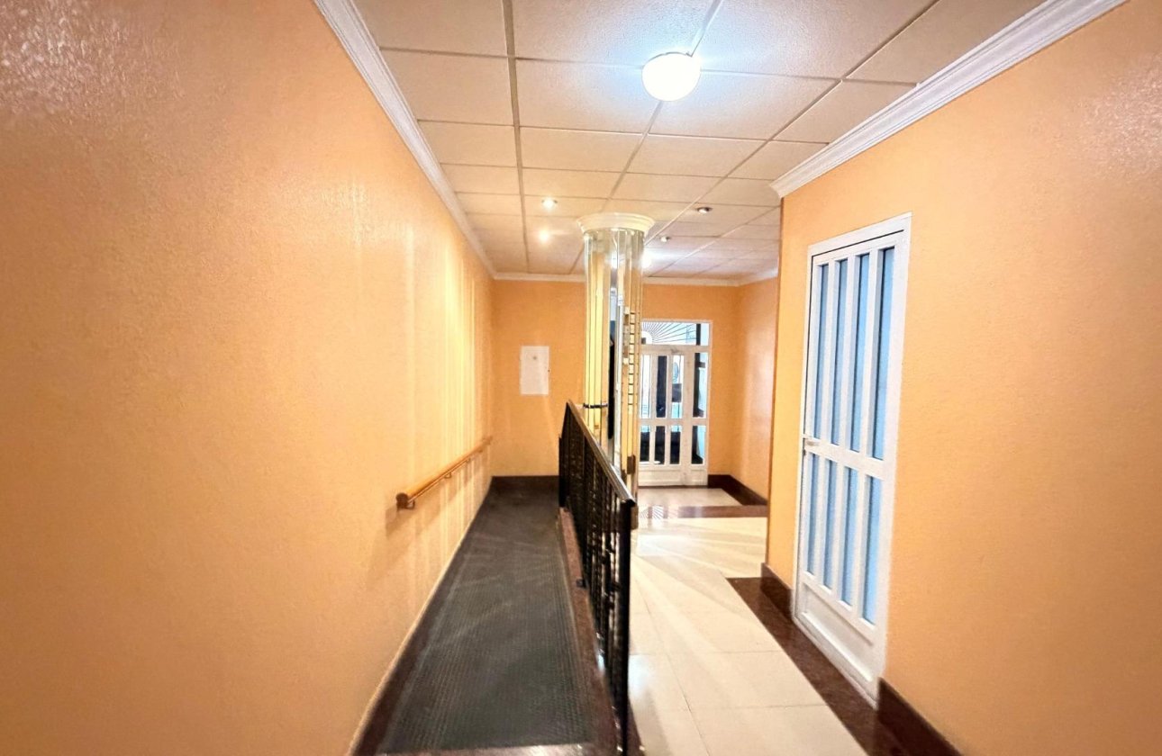 Herverkoop - Penthouse -
Torrevieja - Acequion