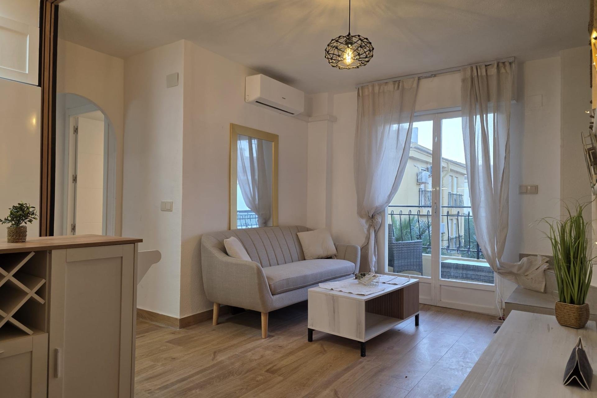 Herverkoop - Penthouse -
Torrevieja - Cala Ferris