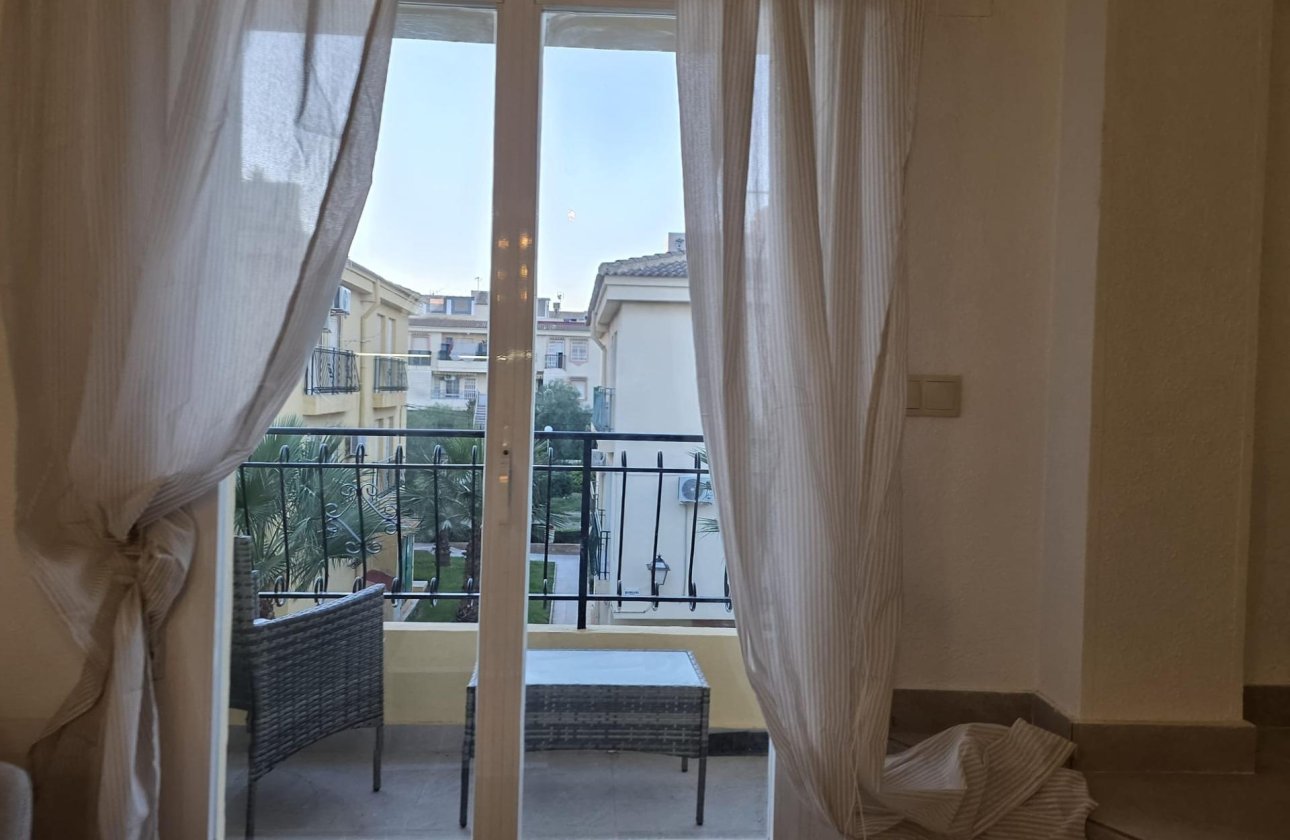 Herverkoop - Penthouse -
Torrevieja - Cala Ferris