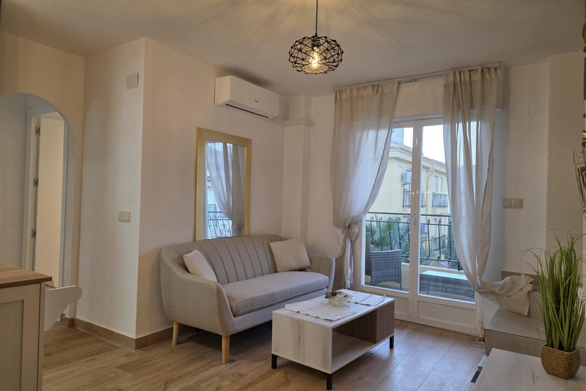 Herverkoop - Penthouse -
Torrevieja - Cala Ferris