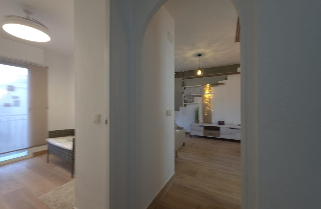 Herverkoop - Penthouse -
Torrevieja - Cala Ferris