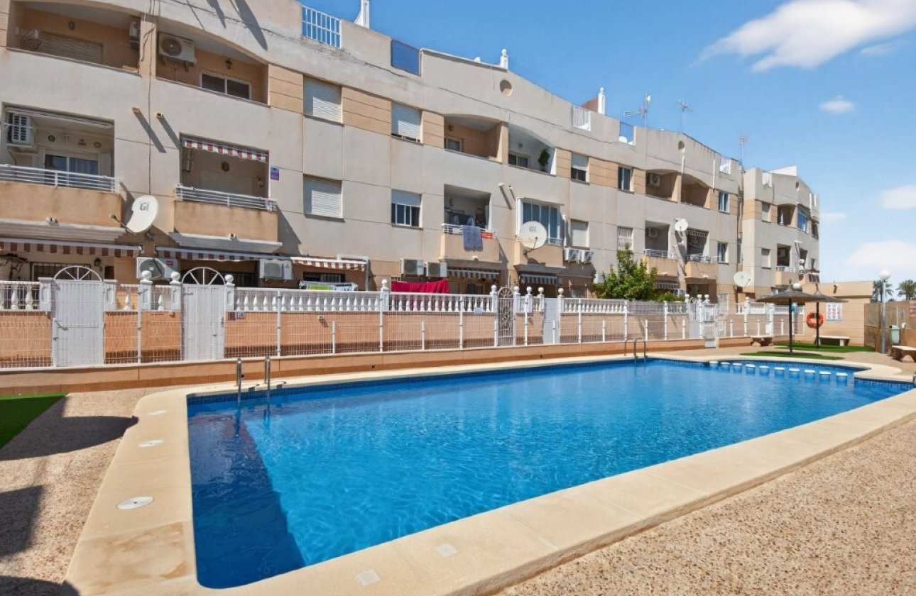 Herverkoop - Penthouse -
Torrevieja - Calas Blancas