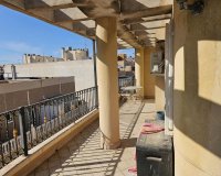 Herverkoop - Penthouse -
Torrevieja - CENTRE