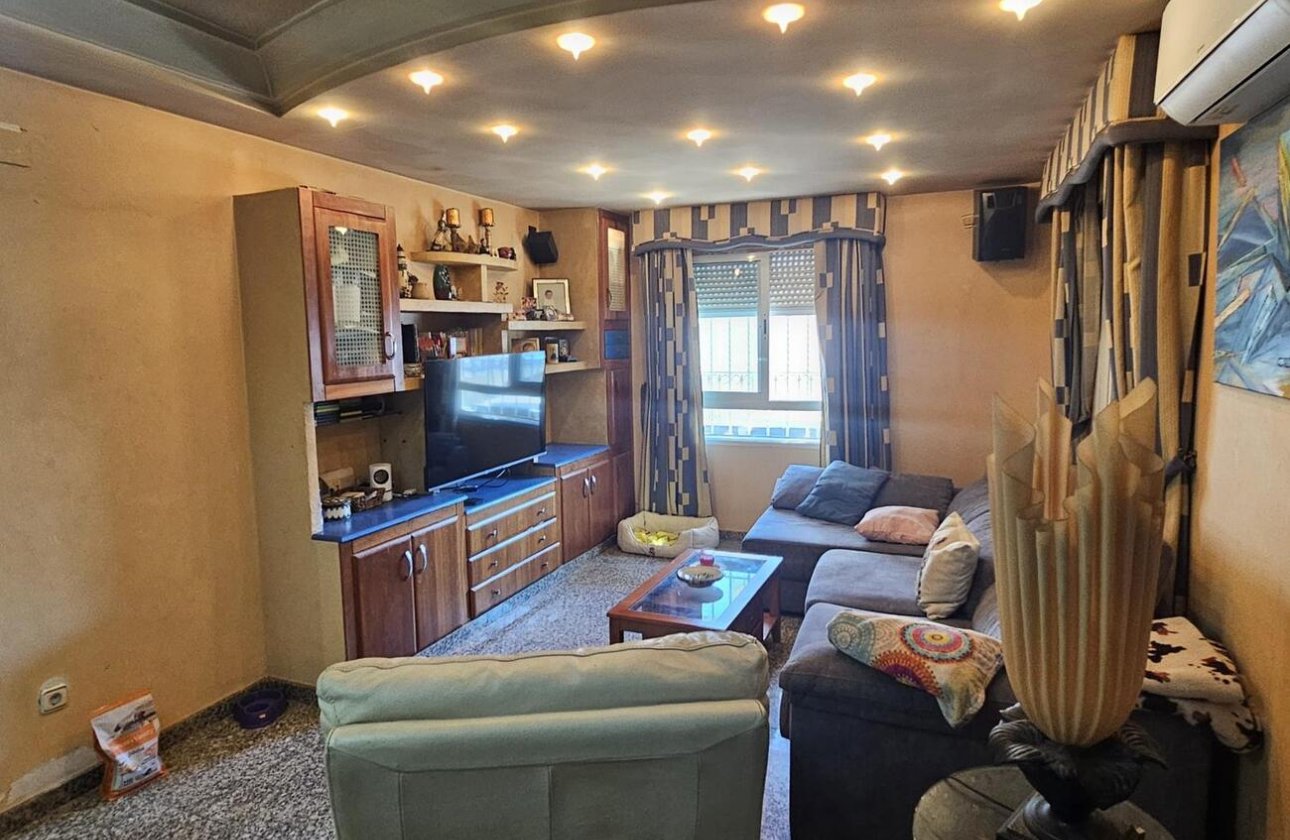 Herverkoop - Penthouse -
Torrevieja - CENTRE