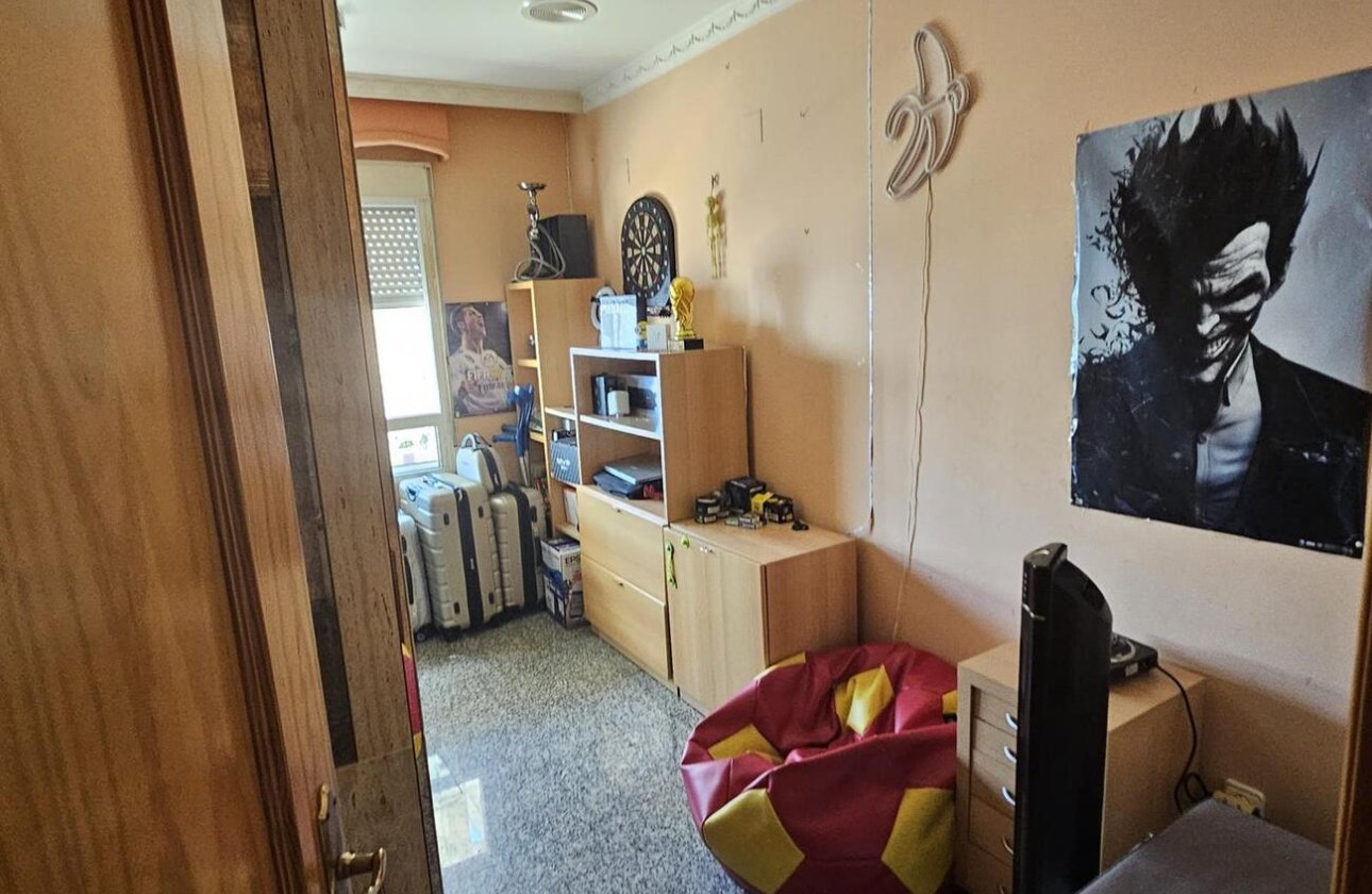 Herverkoop - Penthouse -
Torrevieja - CENTRE