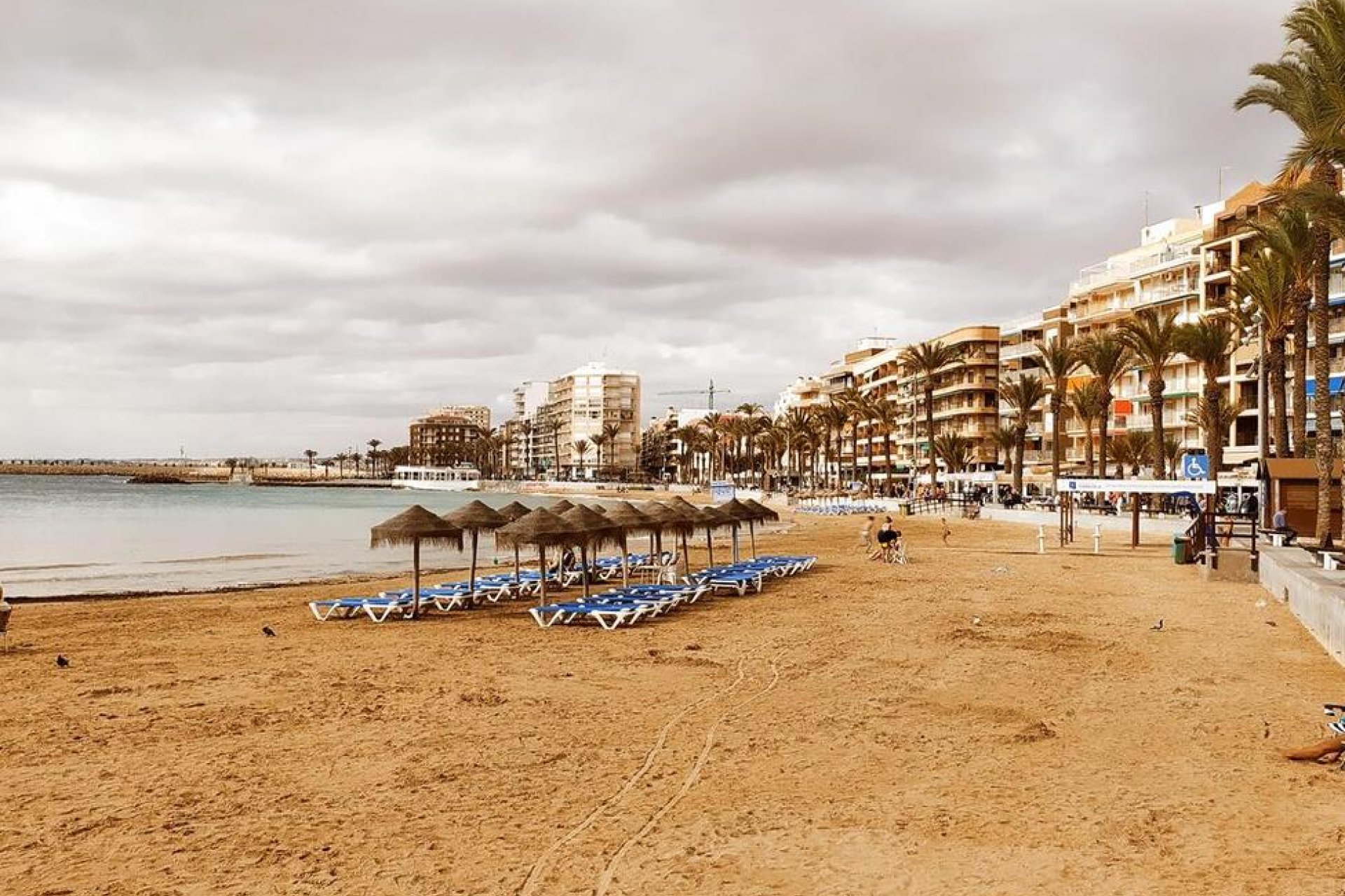 Herverkoop - Penthouse -
Torrevieja - CENTRE