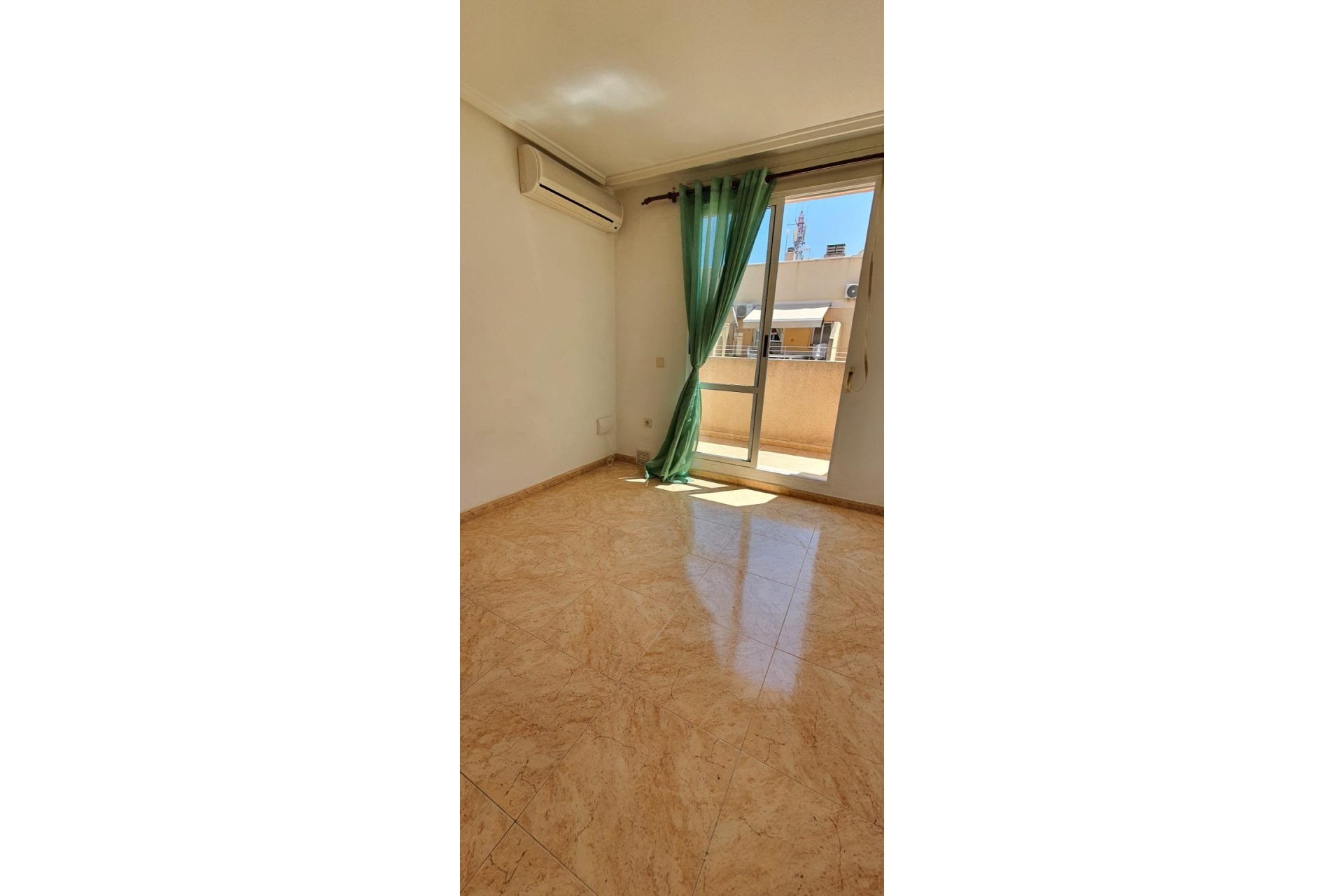 Herverkoop - Penthouse -
Torrevieja - Centro
