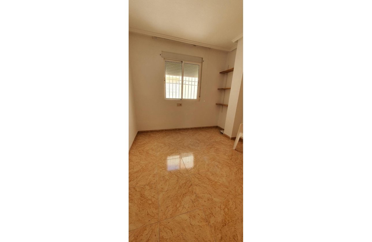 Herverkoop - Penthouse -
Torrevieja - Centro