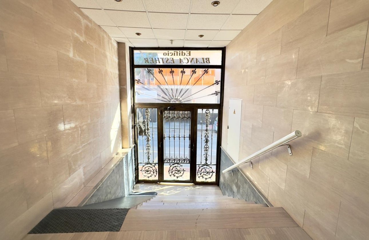 Herverkoop - Penthouse -
Torrevieja - Centro