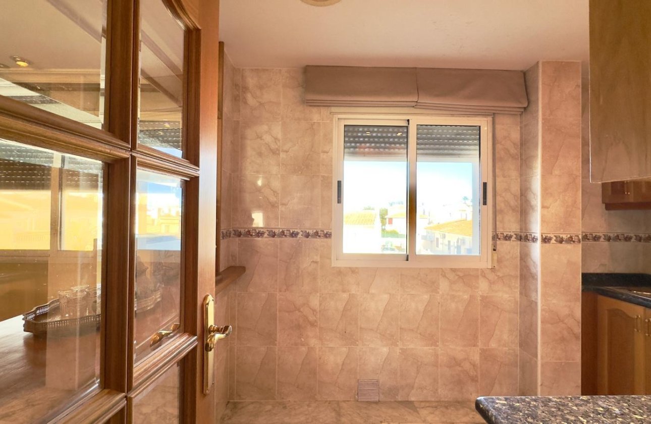 Herverkoop - Penthouse -
Torrevieja - Centro