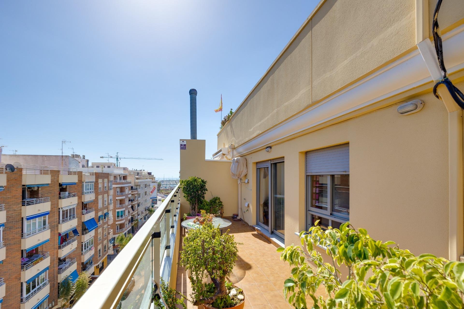 Herverkoop - Penthouse -
Torrevieja - Centro
