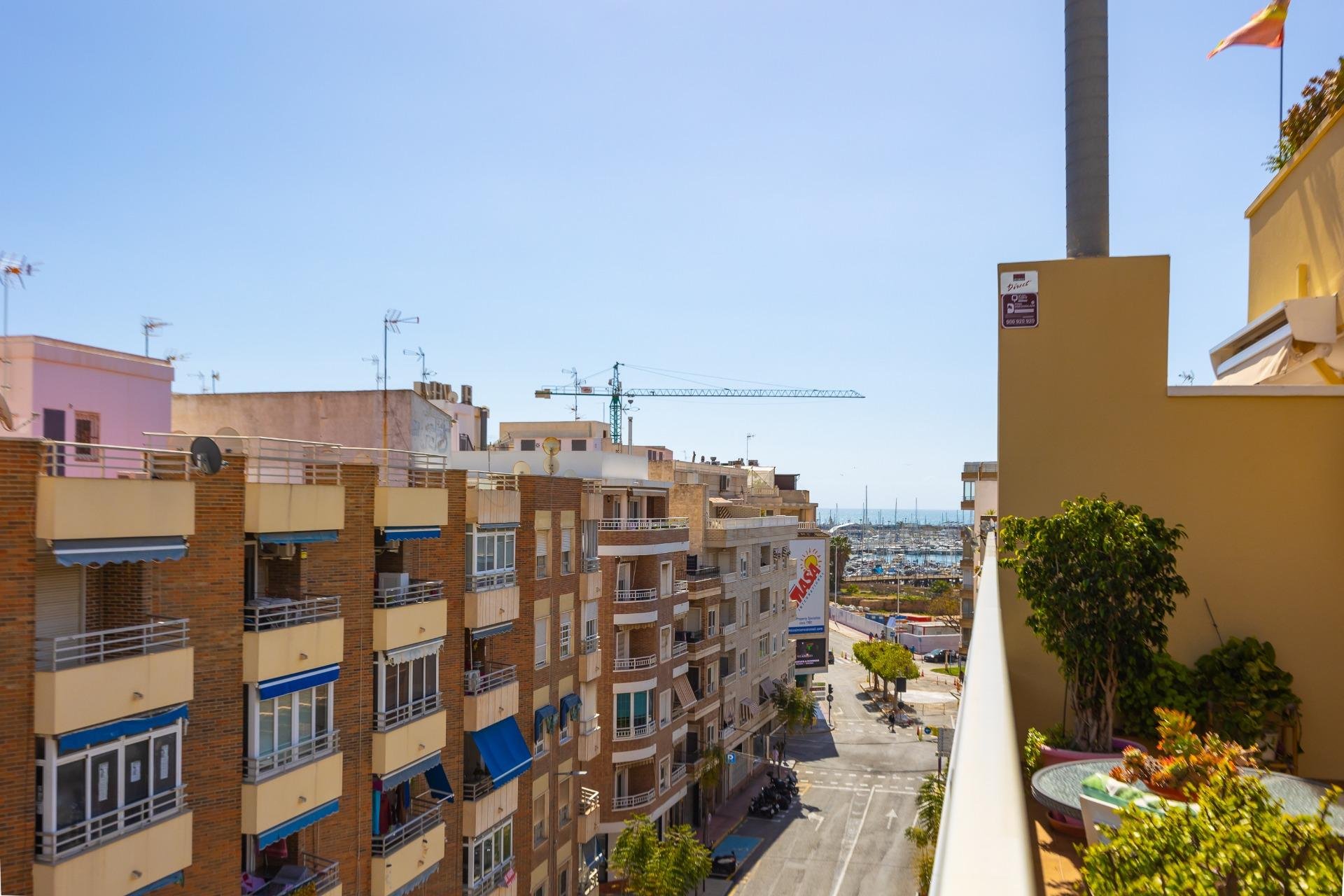 Herverkoop - Penthouse -
Torrevieja - Centro