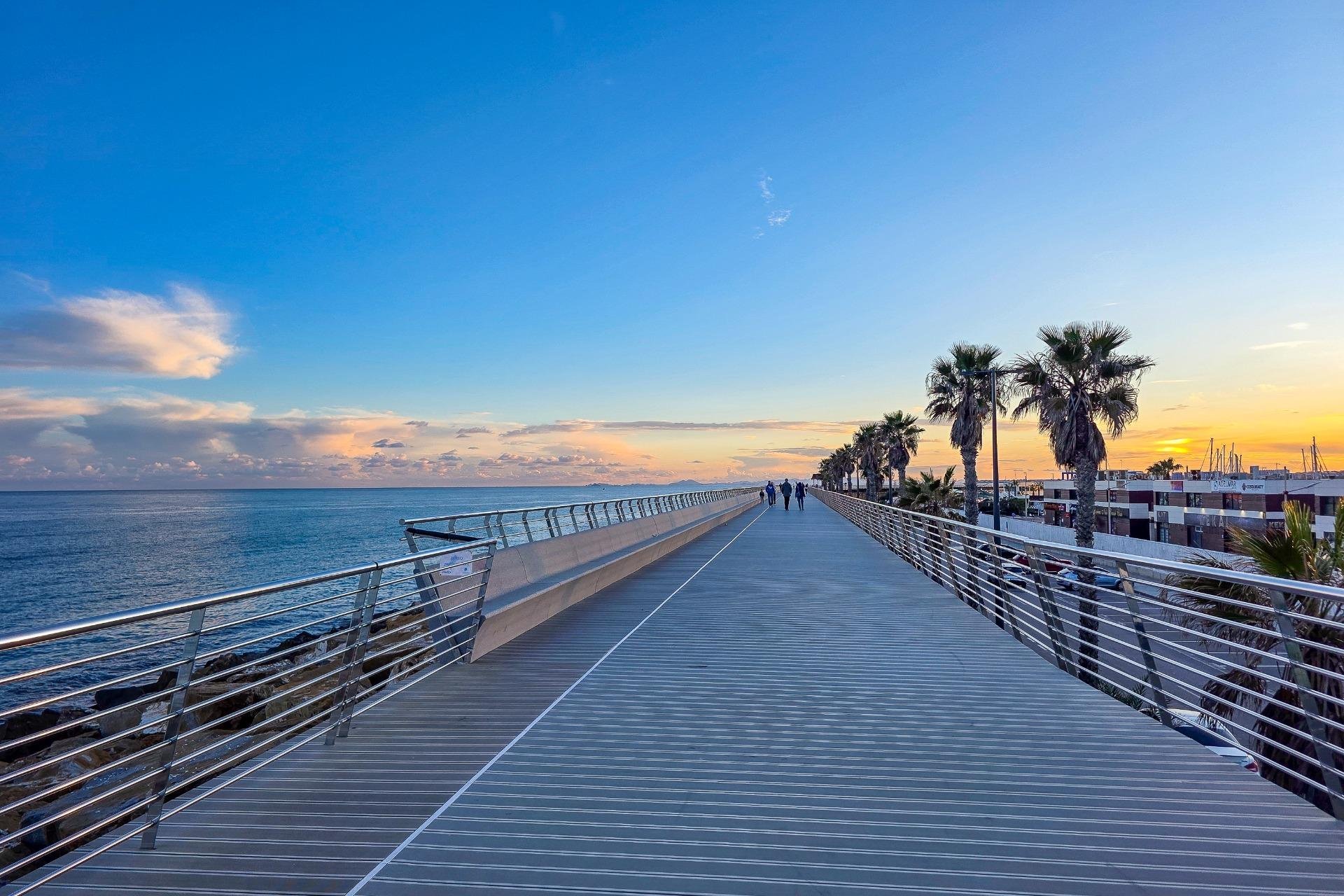 Herverkoop - Penthouse -
Torrevieja - Centro