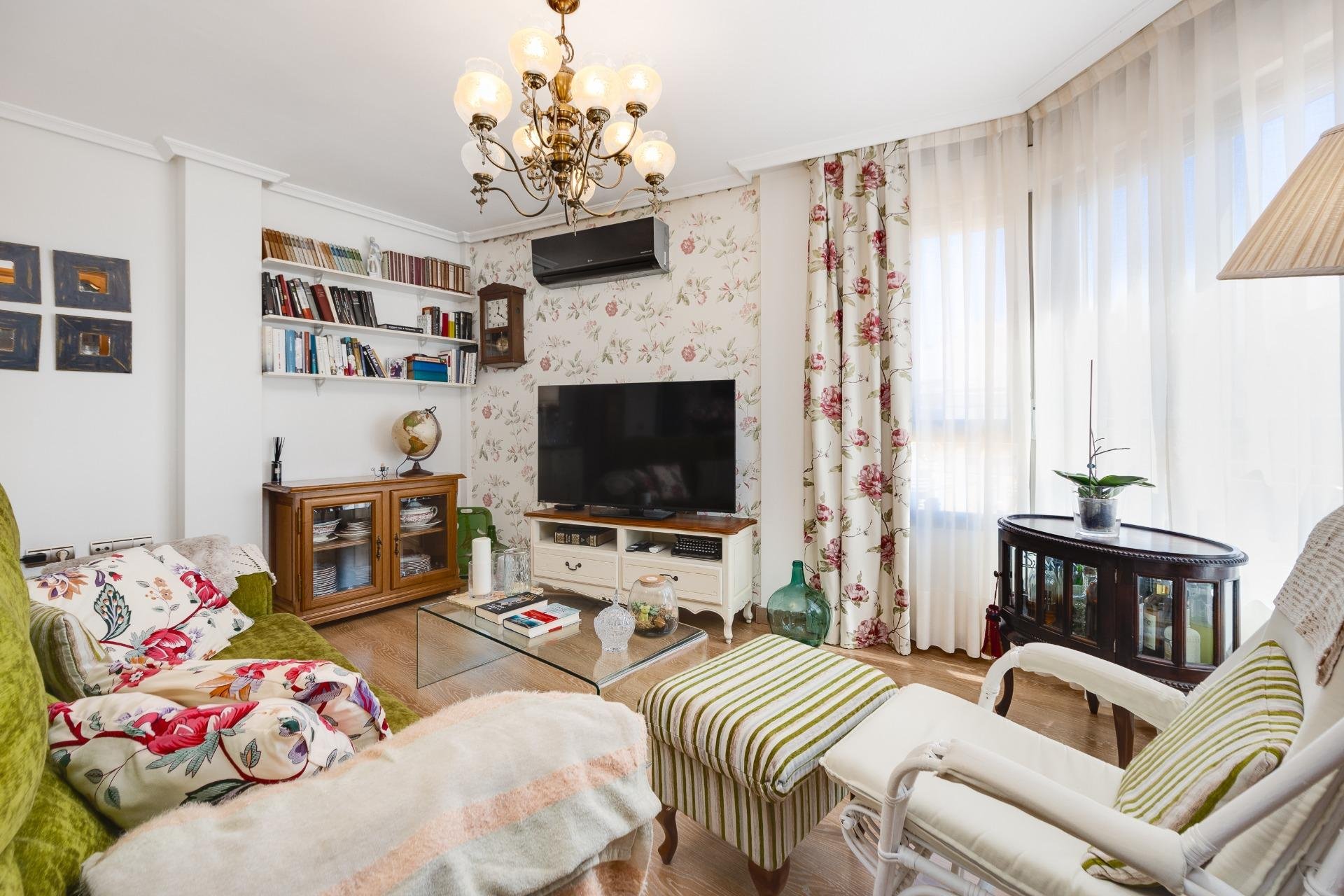 Herverkoop - Penthouse -
Torrevieja - Centro