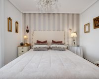 Herverkoop - Penthouse -
Torrevieja - Centro