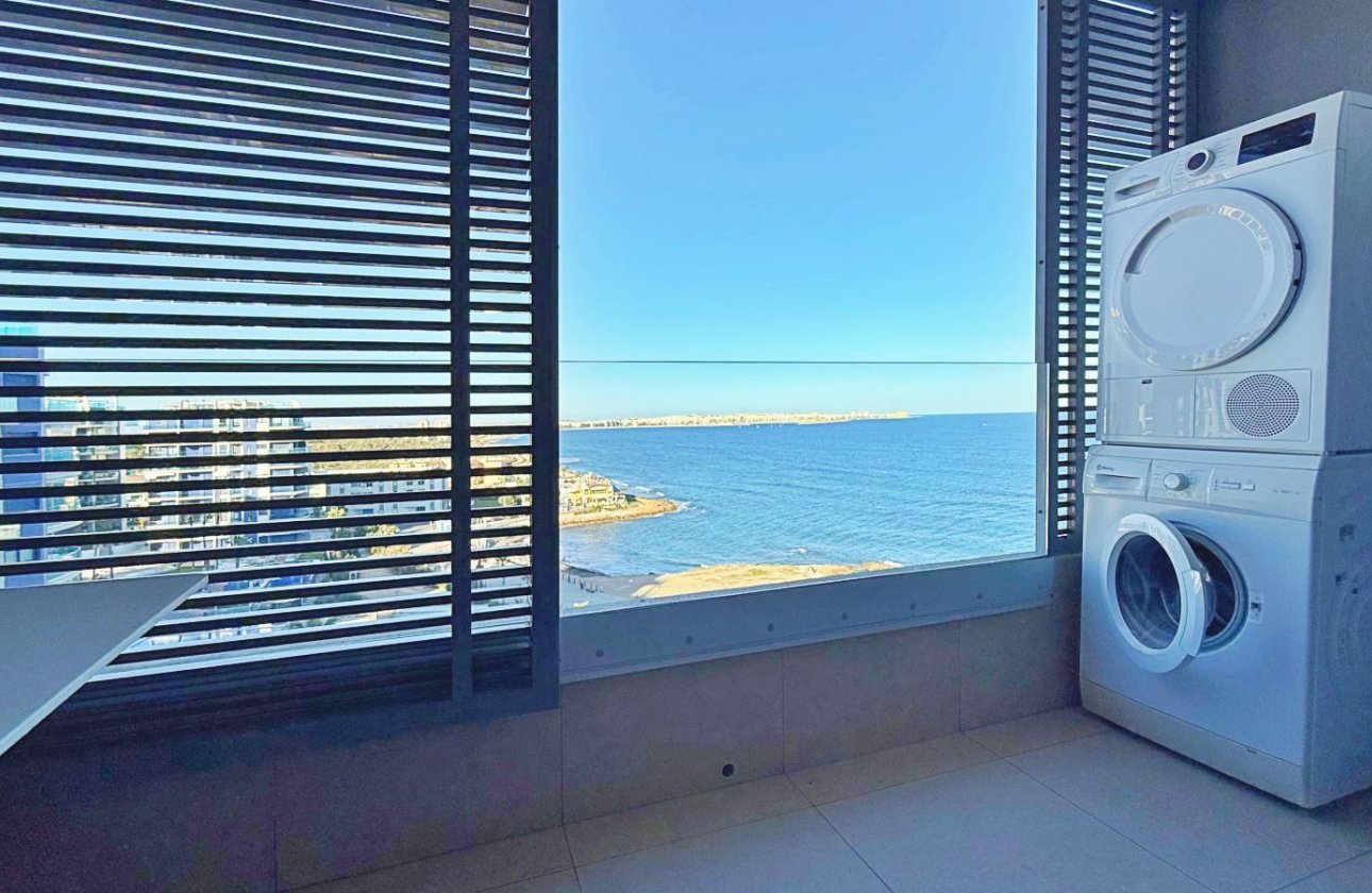 Herverkoop - Penthouse -
Torrevieja - Costa Blanca