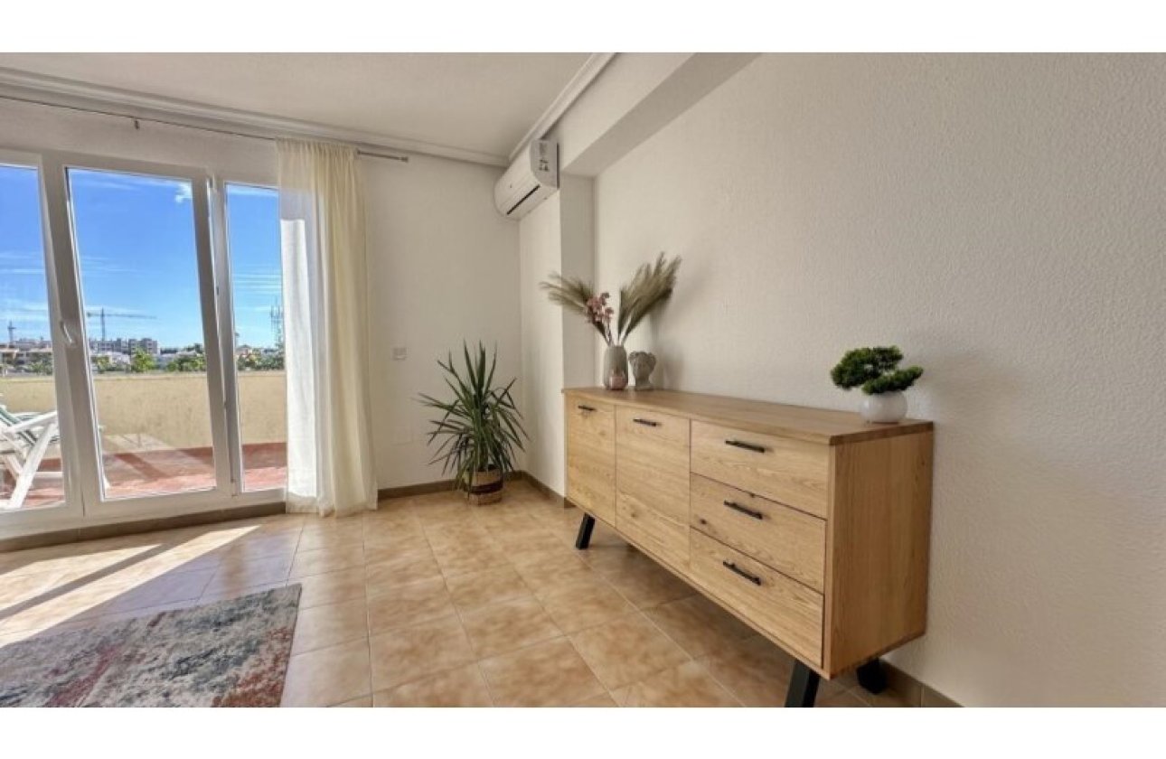 Herverkoop - Penthouse -
Torrevieja - Costa Blanca