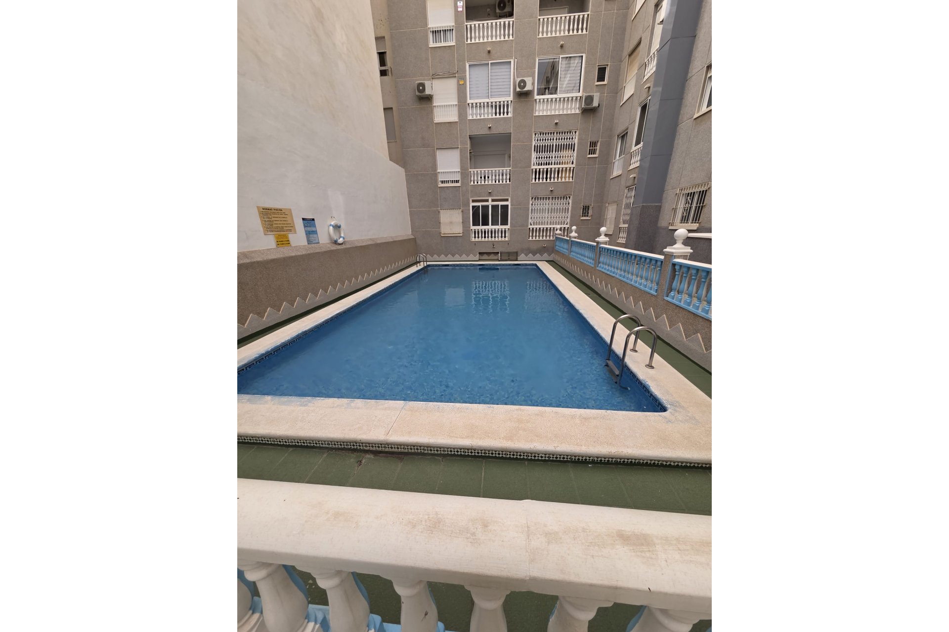 Herverkoop - Penthouse -
Torrevieja - Costa Blanca