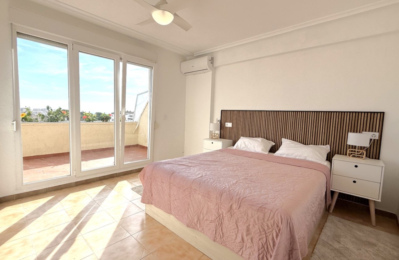 Herverkoop - Penthouse -
Torrevieja - Costa Blanca