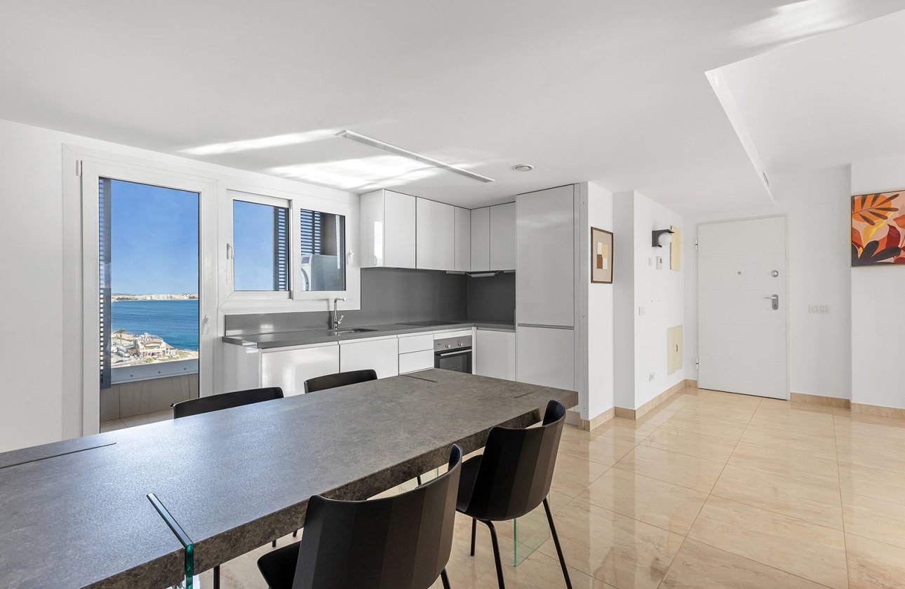 Herverkoop - Penthouse -
Torrevieja - Costa Blanca