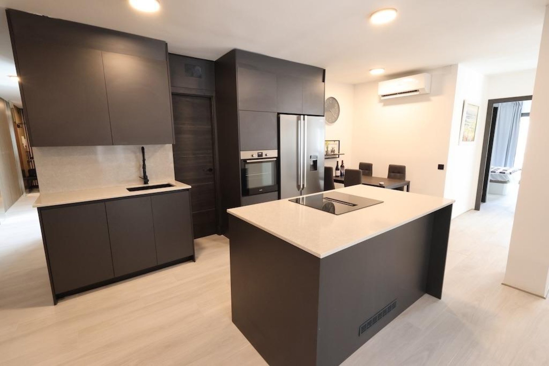 Herverkoop - Penthouse -
Torrevieja - Costa Blanca