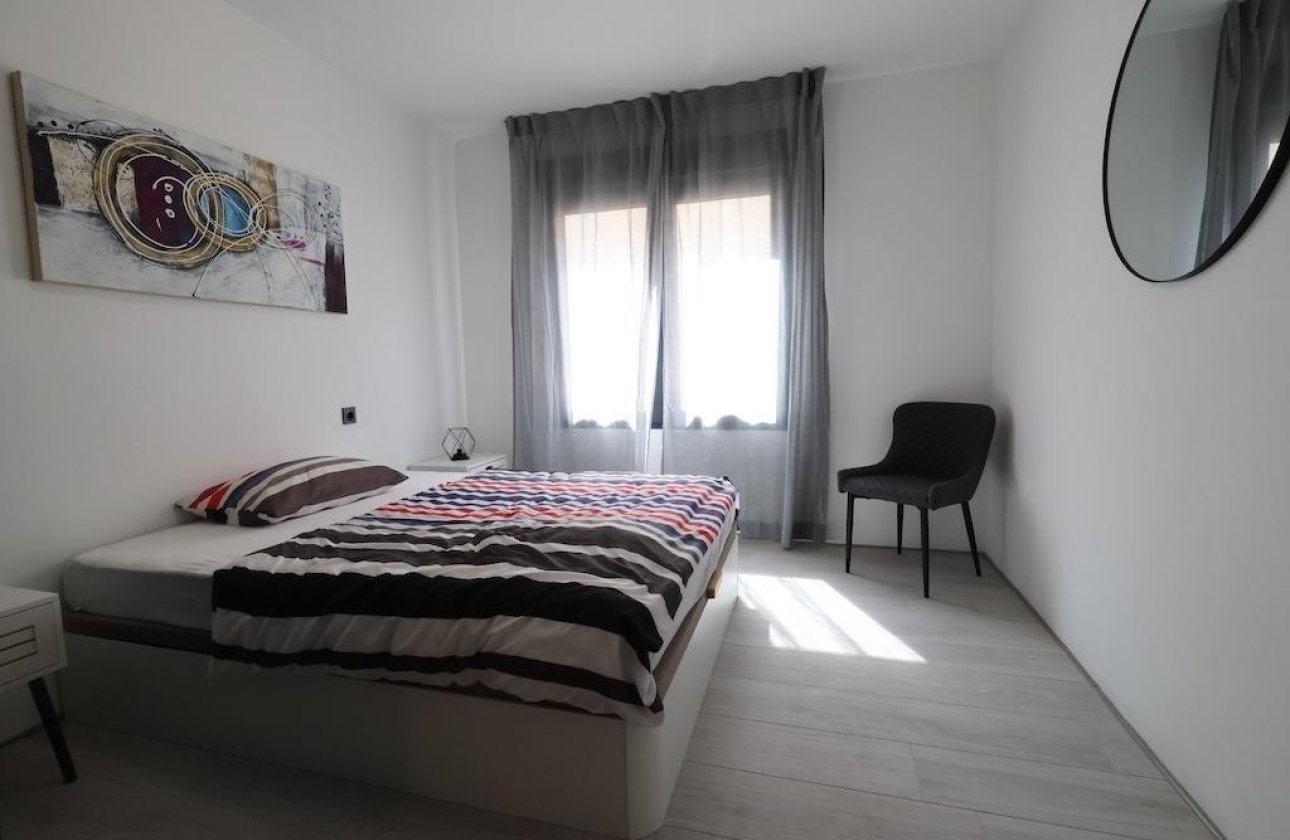 Herverkoop - Penthouse -
Torrevieja - Costa Blanca
