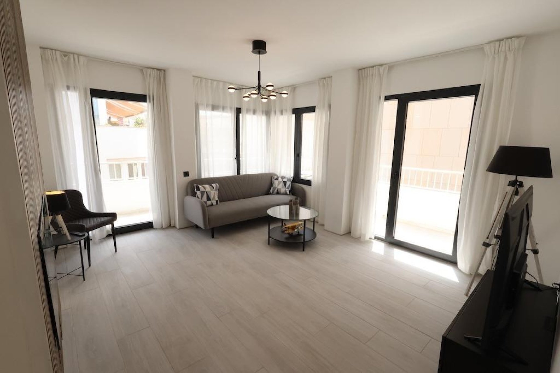 Herverkoop - Penthouse -
Torrevieja - Costa Blanca