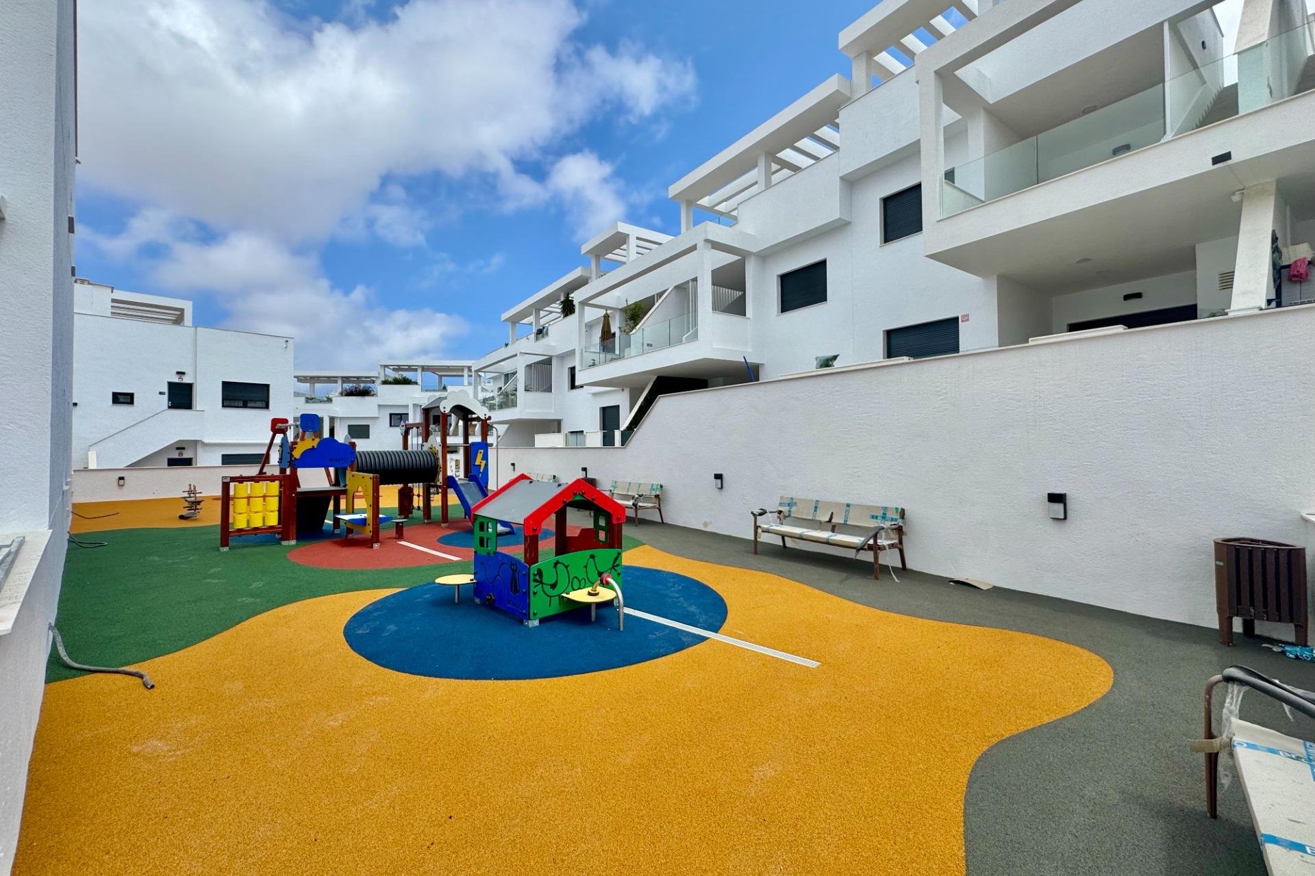 Herverkoop - Penthouse -
Torrevieja - Costa Blanca