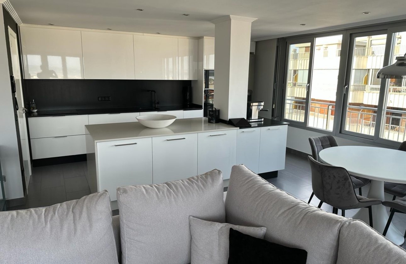 Herverkoop - Penthouse -
Torrevieja - El Acequión - Los Náufragos