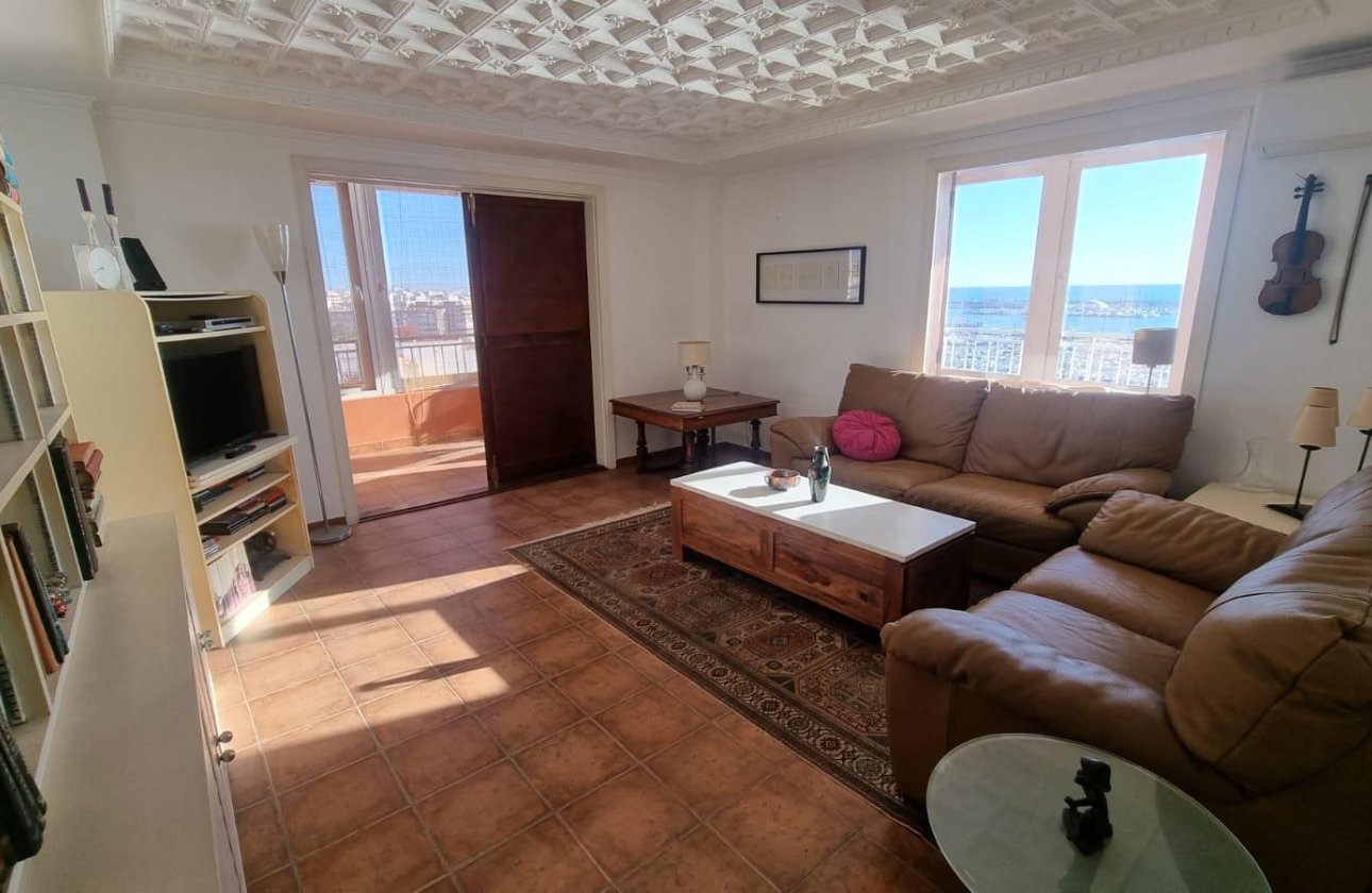 Herverkoop - Penthouse -
Torrevieja - El Acequión - Los Náufragos