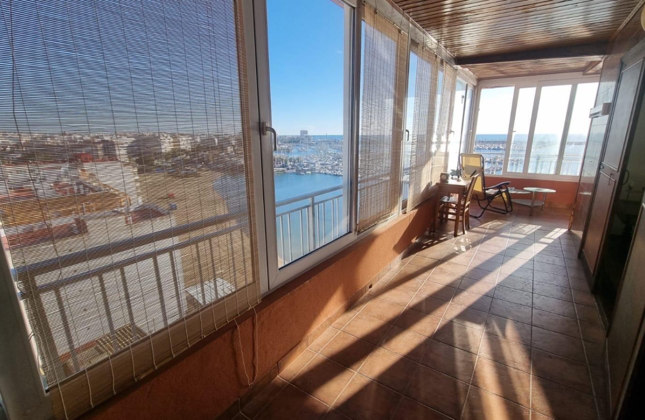 Herverkoop - Penthouse -
Torrevieja - El Acequión - Los Náufragos