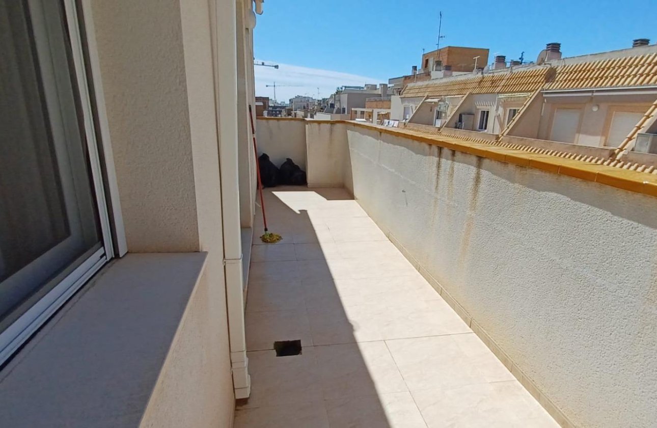 Herverkoop - Penthouse -
Torrevieja - El Molino