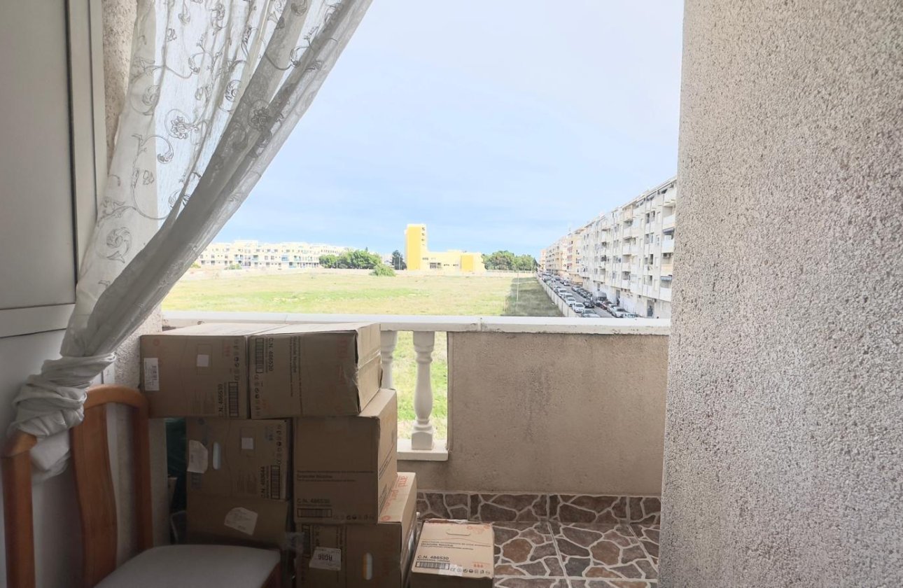 Herverkoop - Penthouse -
Torrevieja - Estacion De Autobuses